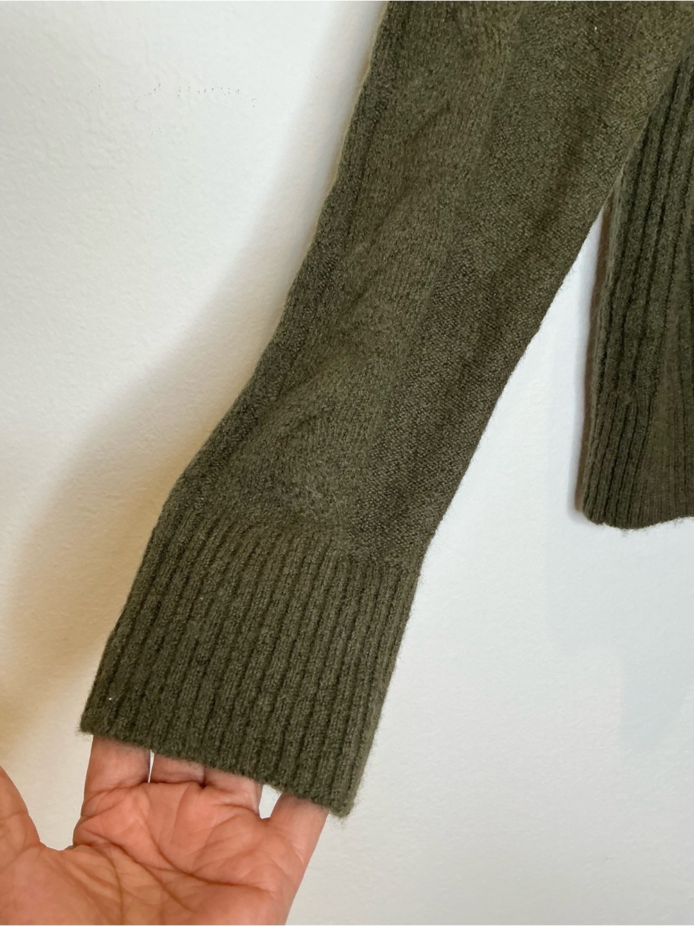 Ariat Novato Wool Blend Sweater in Olive Green Horse Bit Detail Size Small - Picture 9 of 16